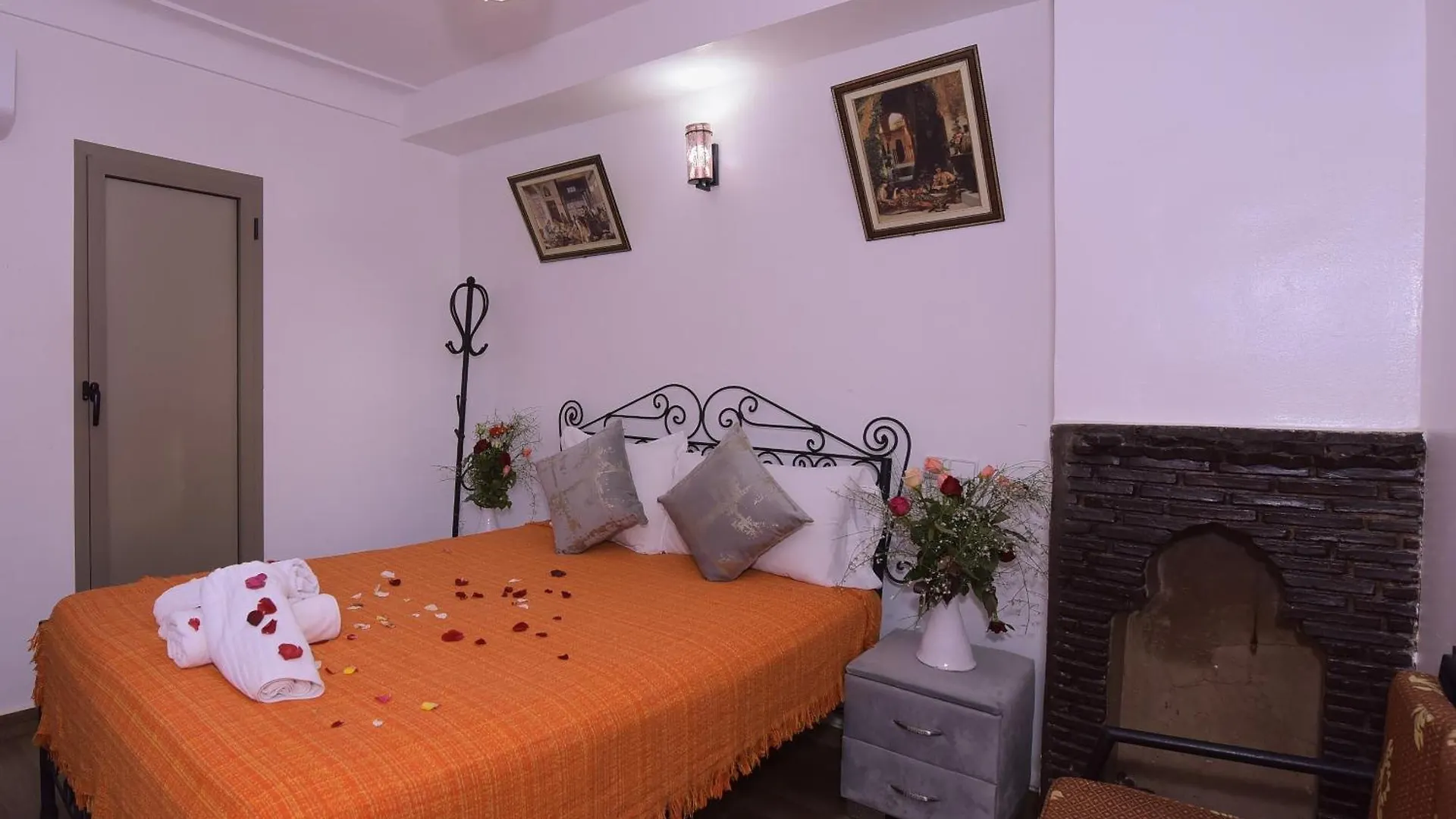 Hotel Riad Fantasia Marrakesh 2*,